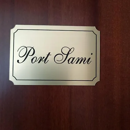 Port Apartment *